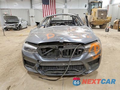 Piąte zdjęcie samochodu w środku: 2020 BMW M5 BASE VIN:WBSJF0C09LCE86479 - miniatura