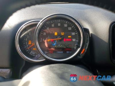 Zdjęcie 9 z 12 samochodu: 2018 MINI COOPER COUNTRYMAN ALL4 VIN:WMZYV5C36J3E03796 - miniatura