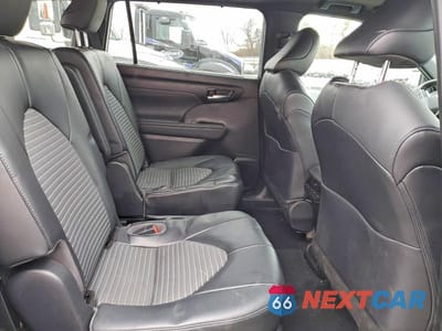 Zdjęcie 11 z 12 samochodu: 2022 TOYOTA HIGHLANDER XSE VIN:5TDLZRBH0NS239921 - miniatura