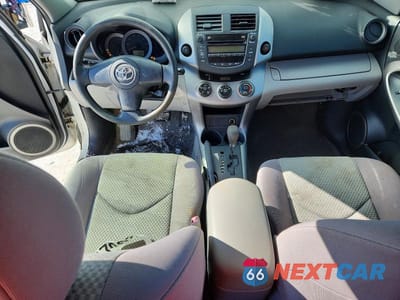 Zdjęcie 8 z 13 samochodu: 2006 TOYOTA RAV4 BASE VIN:JTMZD33V265008889 - miniatura
