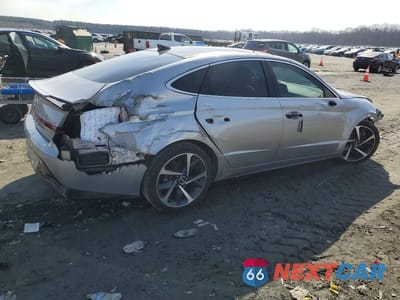 Trzecie zdjęcie samochodu z tyłu: 2021 HYUNDAI SONATA SEL PLUS VIN:5NPEJ4J25MH069446 - miniatura