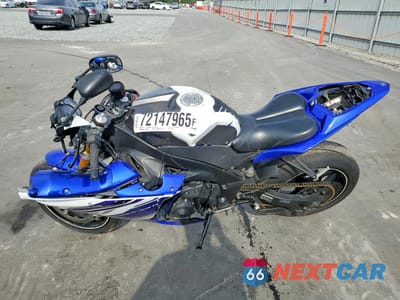 Trzecie zdjęcie samochodu z tyłu: 2011 YAMAHA YZFR1 VIN:JYARN23E3BA010543 - miniatura