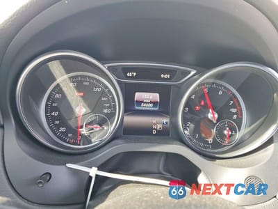 Zdjęcie 9 z 12 samochodu: 2018 MERCEDES-BENZ CLA 250 VIN:WDDSJ4EB9JN533210 - miniatura
