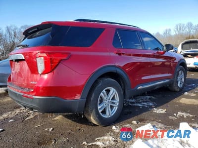 Trzecie zdjęcie samochodu z tyłu: 2021 FORD EXPLORER XLT VIN:1FMSK8DH0MGB68182 - miniatura
