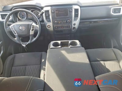Zdjęcie 8 z 12 samochodu: 2019 NISSAN TITAN S VIN:1N6AA1EK0KN530053 - miniatura