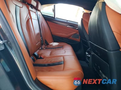 Zdjęcie 10 z 12 samochodu: 2022 BMW M5 VIN:WBS83CH09NCK02348 - miniatura
