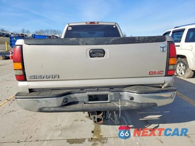 Zdjęcie 6 z 11 samochodu: 2004 GMC NEW SIERRA VIN:1GTEC14T24Z207403 - miniatura