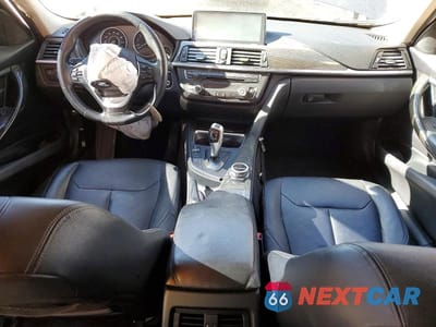 Zdjęcie 8 z 11 samochodu: 2013 BMW 328 I VIN:WBA3A5G56DNP19638 - miniatura