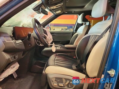 Zdjęcie 7 z 12 samochodu: 2024 KIA EV9 GT LINE VIN:KNDAEFS54R6021770 - miniatura