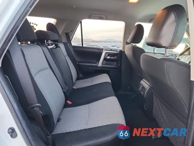 Zdjęcie 11 z 15 samochodu: 2018 TOYOTA 4RUNNER SR5/SR5 PREMIUM VIN:JTEBU5JR8J5565359 - miniatura