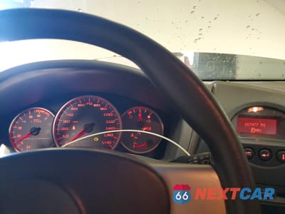 Zdjęcie 9 z 13 samochodu: 2005 PONTIAC GRAND PRIX VIN:2G2WP522051261078 - miniatura