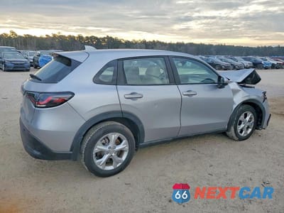 Trzecie zdjęcie samochodu z tyłu: 2023 HONDA HR-V LX VIN:3CZRZ1H33PM746445 - miniatura
