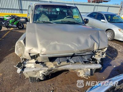 Piąte zdjęcie samochodu w środku: 2002 MAZDA B3000 VIN:4F4YR12U72TM08888 - miniatura