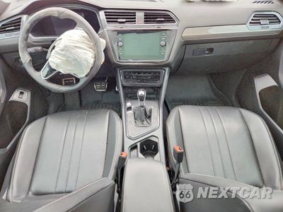 Zdjęcie 8 z 13 samochodu: 2022 VOLKSWAGEN TIGUAN SE R-LINE BLACK VIN:3VVCB7AX9NM097698 - miniatura
