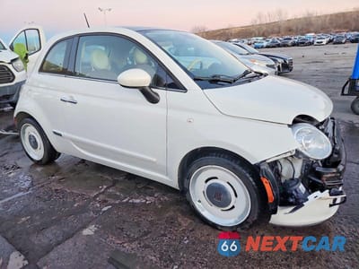 Czwarte zdjęcie samochodu z boku: 2015 FIAT 500 LOUNGE VIN:3C3CFFCR3FT575489 - miniatura