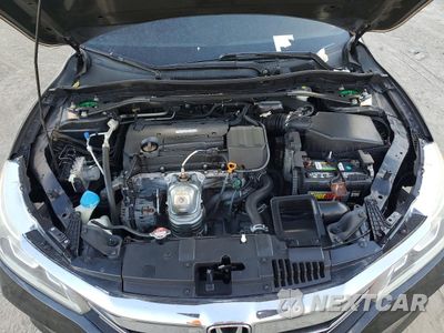 Zdjęcie 11 z 13 samochodu: 2017 HONDA ACCORD SPORT VIN:1HGCR2F53HA121730 - miniatura