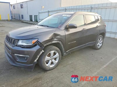 2020 JEEP COMPASS LATITUDE 3C4NJDBB4LT131982 - główne zdjęcie licytacji z USA - miniatura