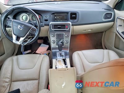 Zdjęcie 8 z 11 samochodu: 2012 VOLVO S60 T5 VIN:YV1622FS6C2025402 - miniatura