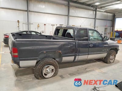 Trzecie zdjęcie samochodu z tyłu: 2001 DODGE RAM 1500 VIN:3B7HF13Z71M242624 - miniatura