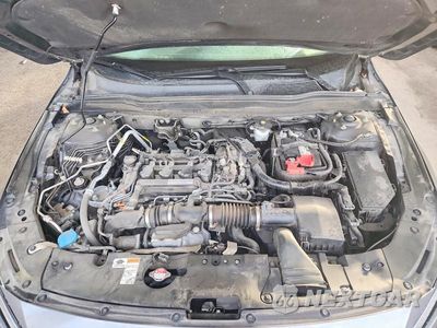 Zdjęcie 11 z 12 samochodu: 2018 HONDA ACCORD TOURING VIN:1HGCV1F9XJA087168 - miniatura