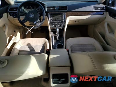 Zdjęcie 8 z 12 samochodu: 2015 VOLKSWAGEN PASSAT SEL VIN:1VWCS7A35FC018880 - miniatura