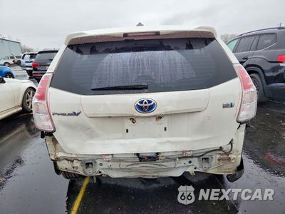 Zdjęcie 6 z 13 samochodu: 2015 TOYOTA PRIUS V VIN:JTDZN3EUXFJ029238 - miniatura