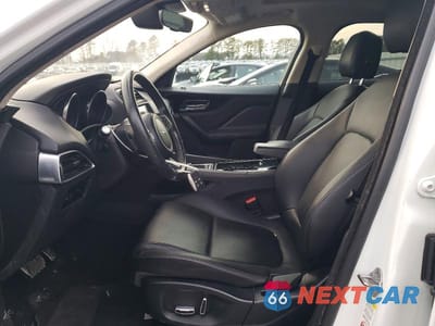 Zdjęcie 7 z 13 samochodu: 2019 JAGUAR F-PACE PREMIUM VIN:SADCJ2FX4KA360450 - miniatura