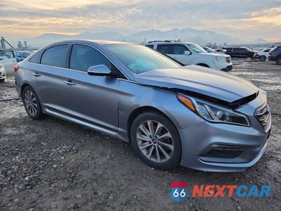 Czwarte zdjęcie samochodu z boku: 2016 HYUNDAI SONATA SPORT VIN:5NPE34AF7GH405860 - miniatura