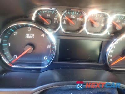 Zdjęcie 9 z 12 samochodu: 2017 GMC YUKON XL K1500 SLT VIN:1GKS2GKC4HR185913 - miniatura