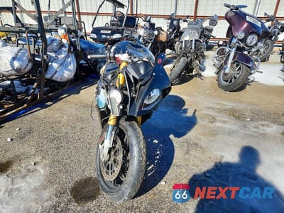 Drugie zdjęcie samochodu z przodu: 2016 BMW S 1000 RR VIN:WB10D2107GZ354132 - miniatura