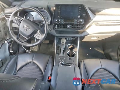 Zdjęcie 8 z 12 samochodu: 2022 TOYOTA HIGHLANDER XSE VIN:5TDLZRBH0NS239921 - miniatura