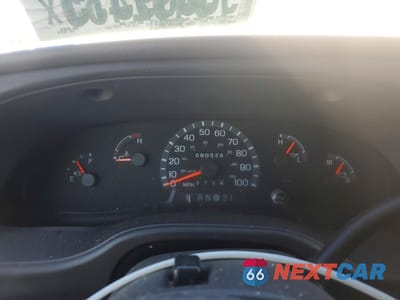Zdjęcie 9 z 13 samochodu: 2003 FORD E250 DELIVERY VAN VIN:1FTNE24273HB67816 - miniatura