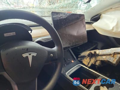 Zdjęcie 9 z 12 samochodu: 2023 TESLA MODEL 3 VIN:5YJ3E1EA4PF702811 - miniatura