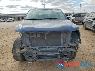 Piąte zdjęcie samochodu w środku: 2018 FORD F150 XLT 4WD SUPERCREW VIN:1FTEW1EG3JFA16806 - miniatura