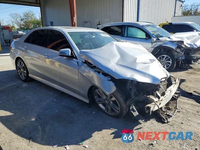Czwarte zdjęcie samochodu z boku: 2014 MERCEDES-BENZ E 350 VIN:WDDHF5KB8EA906918 - miniatura