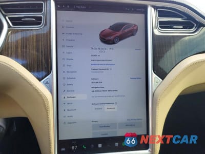 Zdjęcie 9 z 13 samochodu: 2013 TESLA MODEL S VIN:5YJSA1CG6DFP20947 - miniatura