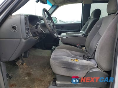 Zdjęcie 7 z 13 samochodu: 2005 GMC NEW SIERRA K1500 VIN:1GTEK19B85Z191583 - miniatura