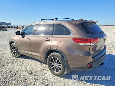 Drugie zdjęcie samochodu z przodu: 2018 TOYOTA HIGHLANDER SE VIN:5TDKZRFH8JS244185 - miniatura