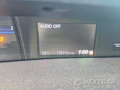 Zdjęcie 9 z 13 samochodu: 2015 HONDA CIVIC VIN:19XFB2F56FE077832 - miniatura