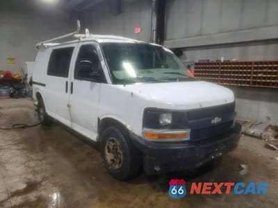Czwarte zdjęcie samochodu z boku: 2004 CHEVROLET EXPRESS 1500 UTILITY / SERVICE VAN VIN:1GCFG15X541196700 - miniatura