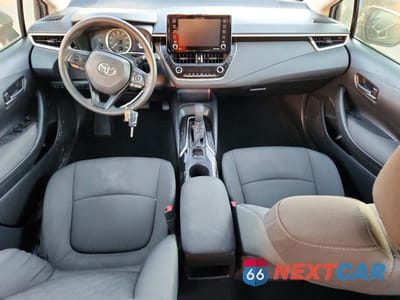 Zdjęcie 8 z 12 samochodu: 2022 TOYOTA COROLLA LE VIN:JTDEPMAEXNJ224462 - miniatura