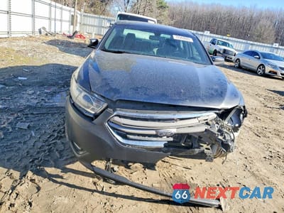 Piąte zdjęcie samochodu w środku: 2018 FORD TAURUS SEL VIN:1FAHP2E81JG109297 - miniatura