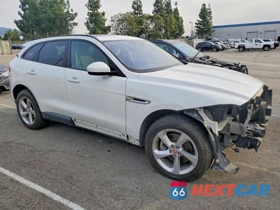 Czwarte zdjęcie samochodu z boku: 2017 JAGUAR F-PACE PREMIUM VIN:SADCJ2BV9HA493007 - miniatura