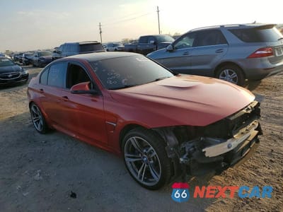 Czwarte zdjęcie samochodu z boku: 2016 BMW M3 VIN:WBS8M9C5XG5D31390 - miniatura