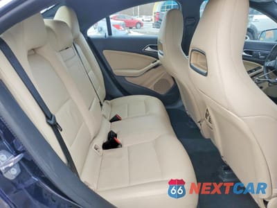 Zdjęcie 10 z 12 samochodu: 2019 MERCEDES-BENZ CLA 250 VIN:WDDSJ4EB3KN725370 - miniatura