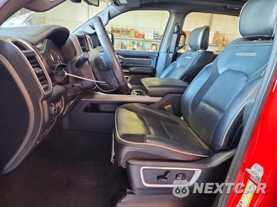 Zdjęcie 7 z 13 samochodu: 2020 RAM 1500 LARAMIE VIN:1C6SRFJT2LN353378 - miniatura
