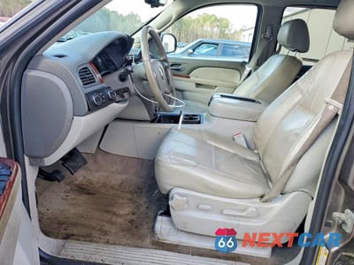 Zdjęcie 7 z 12 samochodu: 2011 CHEVROLET TAHOE K1500 LT VIN:1GNSKBE05BR211532 - miniatura