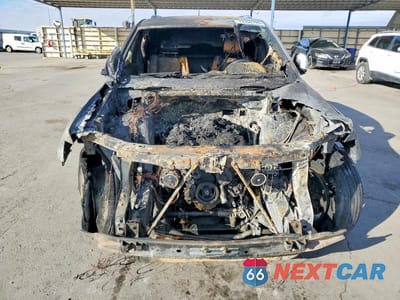 Piąte zdjęcie samochodu w środku: 2011 JEEP GRAND CHEROKEE LAREDO VIN:1J4RR4GGXBC579243 - miniatura