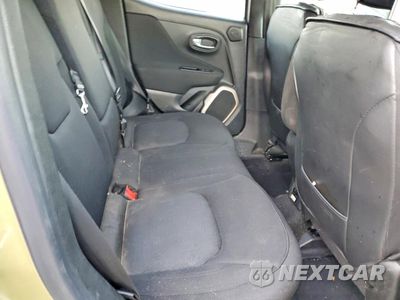 Zdjęcie 11 z 15 samochodu: 2015 JEEP RENEGADE LATITUDE VIN:ZACCJABT0FPB76544 - miniatura