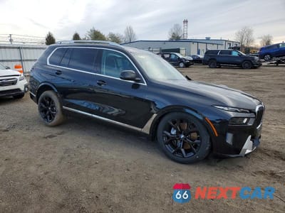 Czwarte zdjęcie samochodu z boku: 2026 BMW X7 XDRIVE40I VIN:5UX23EM0XT9158349 - miniatura